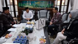 Tas Kulit Sidoarjo Menuju Paris Fashion Week, Bupati Subandi Apresiasi Acapcop
